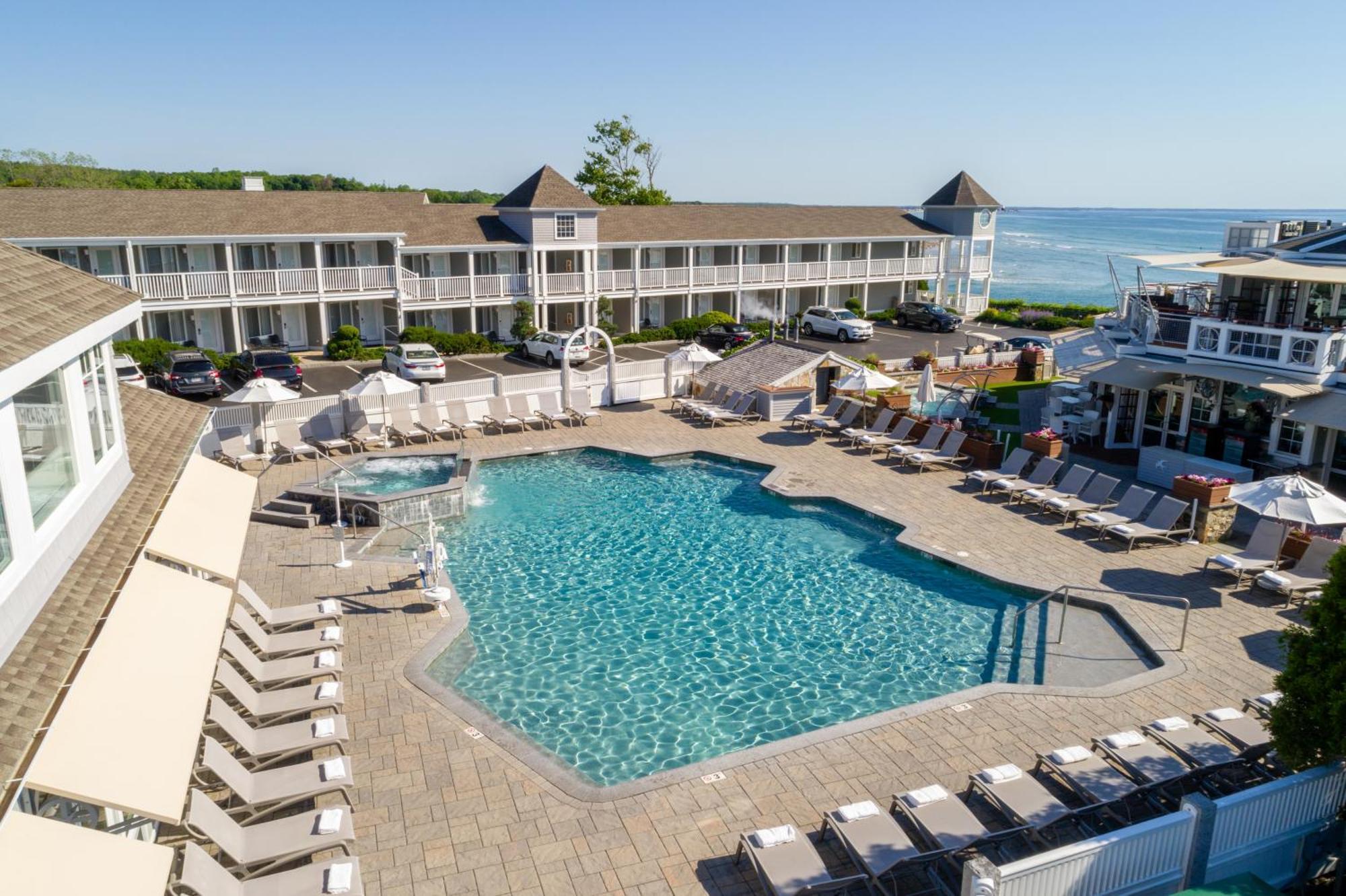 Anchorage By The Sea Hotel Огънкуит Екстериор снимка
